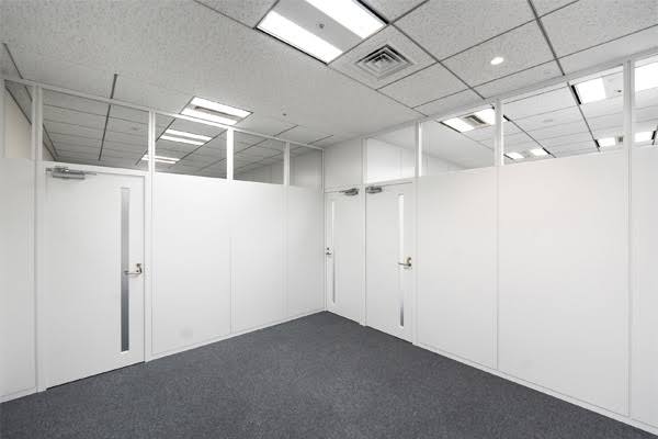 オフィスのハイパーティション設置｜受付・執務室・実験室を使いやすく改善しました！